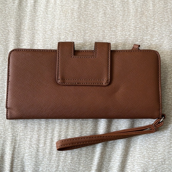 NWT Kenneth Cole Reaction Brown Wallet - Picture 2 of 6